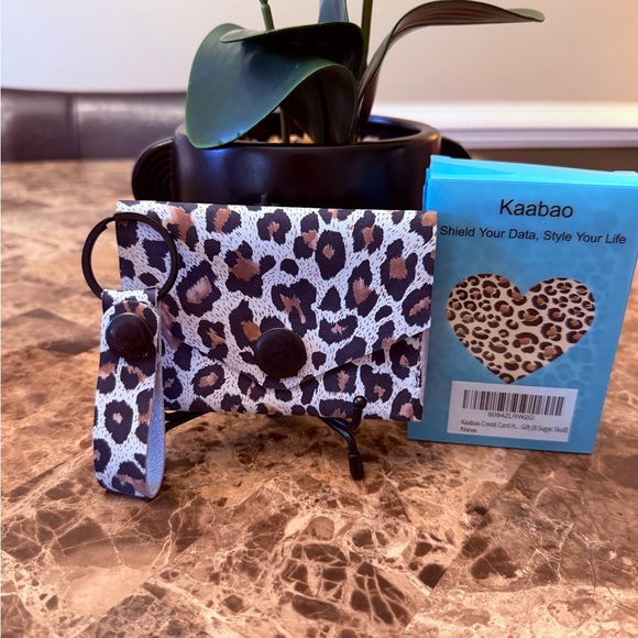 Accessories - Kaabao RFID Blocking Credit Card Holder & Leopard Print Card Holder and Key Fob